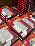  Ốp lưng ZAGG Milan Snap Magsafe iPhone 16 Pro (6.3 INCH) 