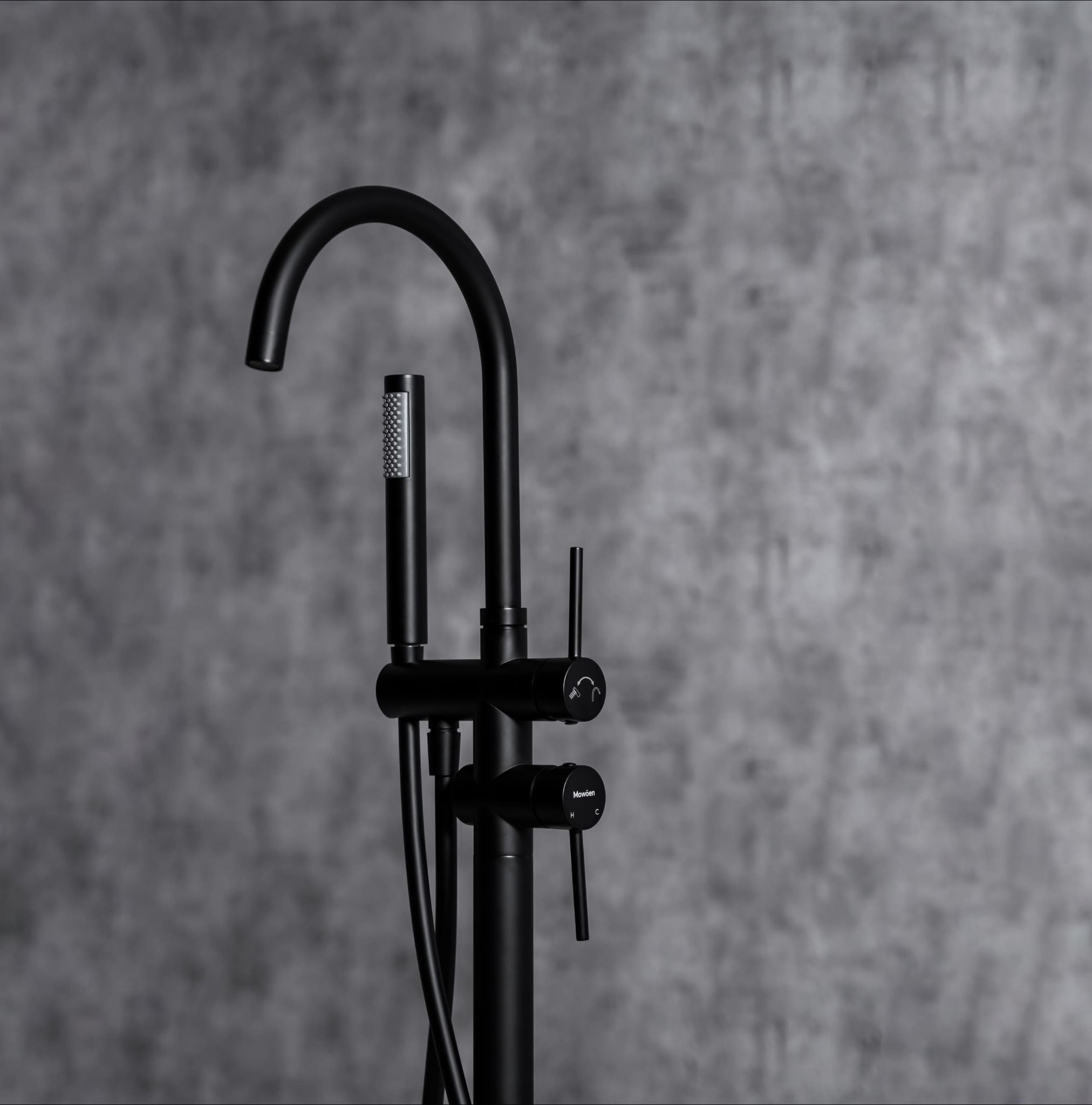 Bathroom Floor Standing Bath Shower ALIN FB0001B Thiết Bị Vệ Sinh Klaus