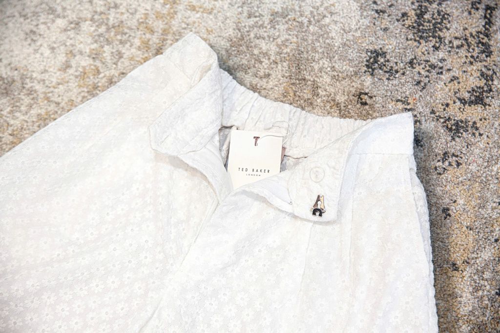 Quần Ted Short Cotton Thêu-TED2210325