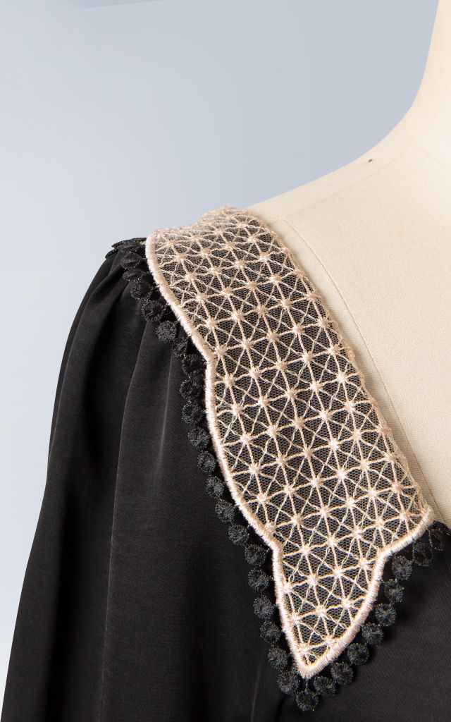 Đầm Xòe Katosa Tay Dài Phối Ren 1 Màu Đen-TPSXD050823