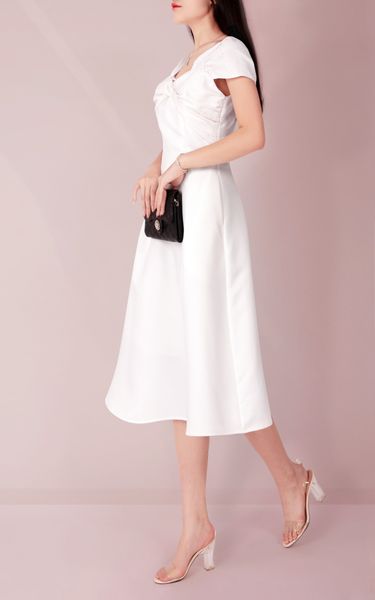  Đầm Katosa Xếp Chéo 1 Màu Trắng-KTS232501 