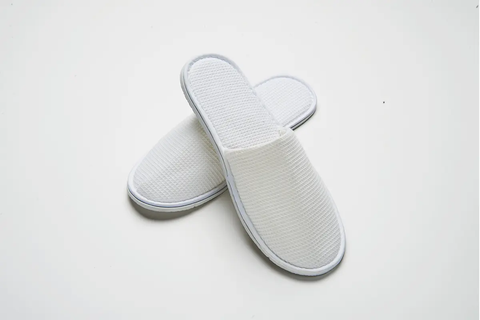  Dép đi trong phòng 