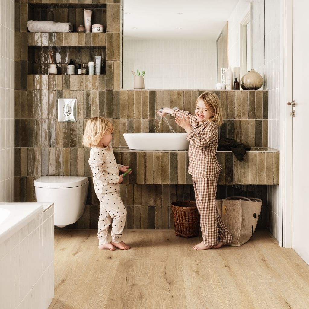 Sàn nhựa cao cấp Pergo NATURAL IRISH OAK - V4431-40183