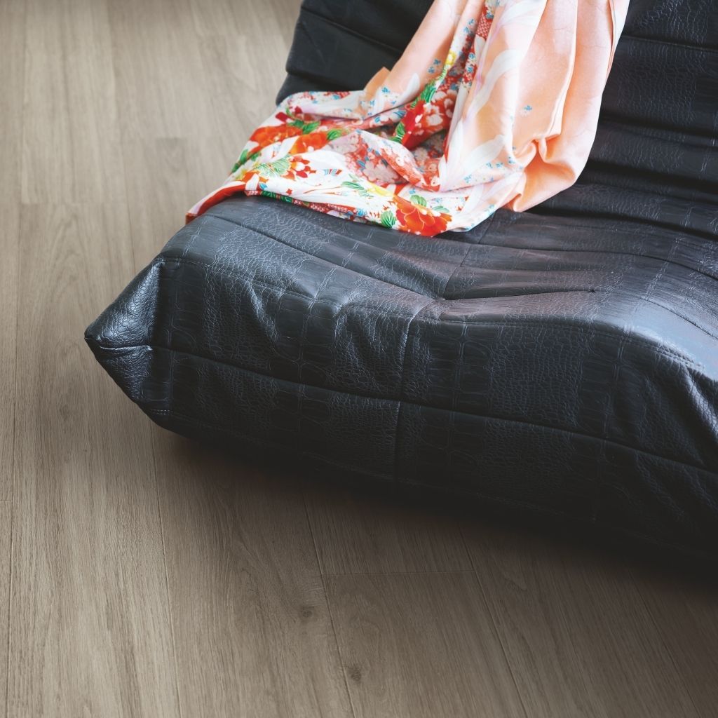 Sàn gỗ Laminate Pergo Comfort Grey Oak - L0346-05007