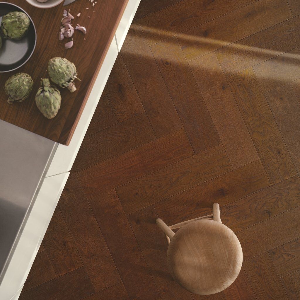 Sàn gỗ tự nhiên Pergo Plum Oak, Herringbone - W4267-06699