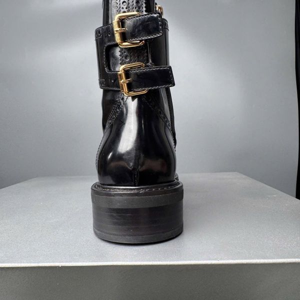 LOUIS VUITON MIDTOWN ANKLE BOOTS - 38