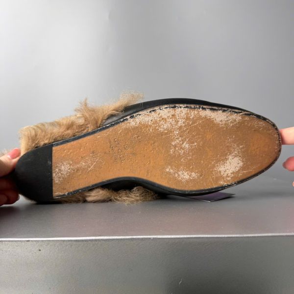 GUCCI SLIPPER - 6.5
