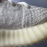 YEEZY 350 V2 BONE - HQ6316 - 37