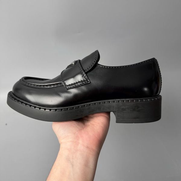 PRADA LOAFER - 6.5