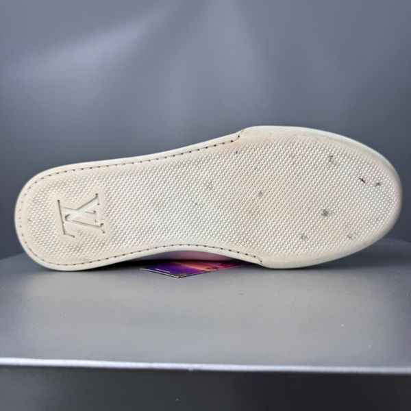 LOUIS VUITTON SNEAKER - 6.5