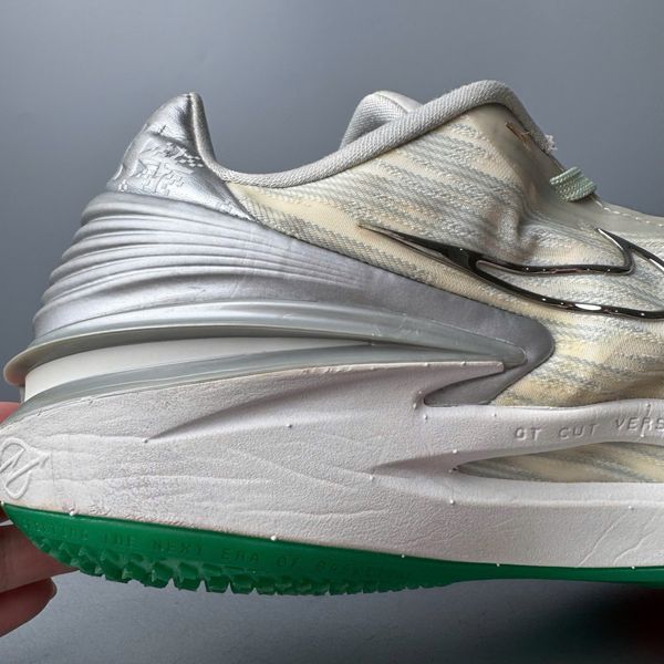 ZOOM GT CUT 2 CHRISTMAS - DJ6013 008 - 45