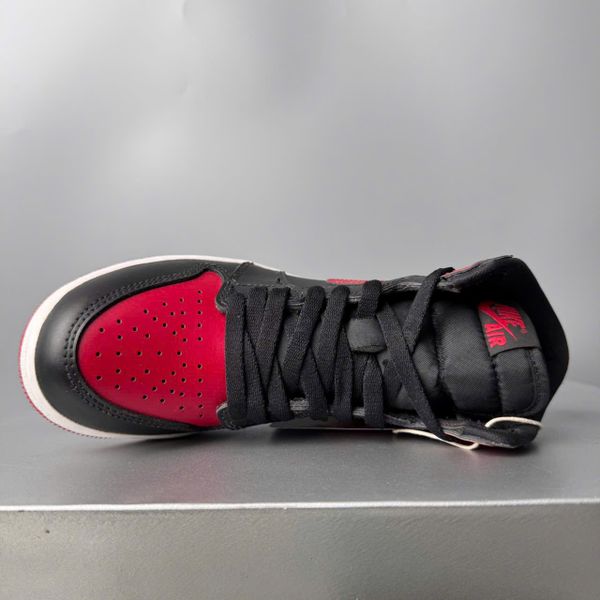 JORDAN 1 RETRO HI PATENT BRED CUSTOM - 575441 063 - 36