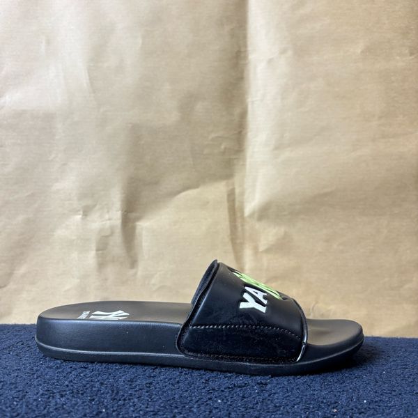 YANKEES SLIDE - 72SHH3111 - 36