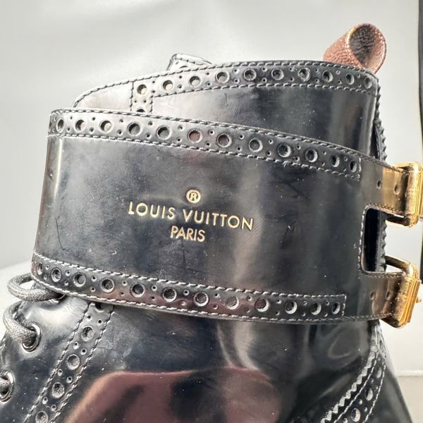 LOUIS VUITON MIDTOWN ANKLE BOOTS - 38