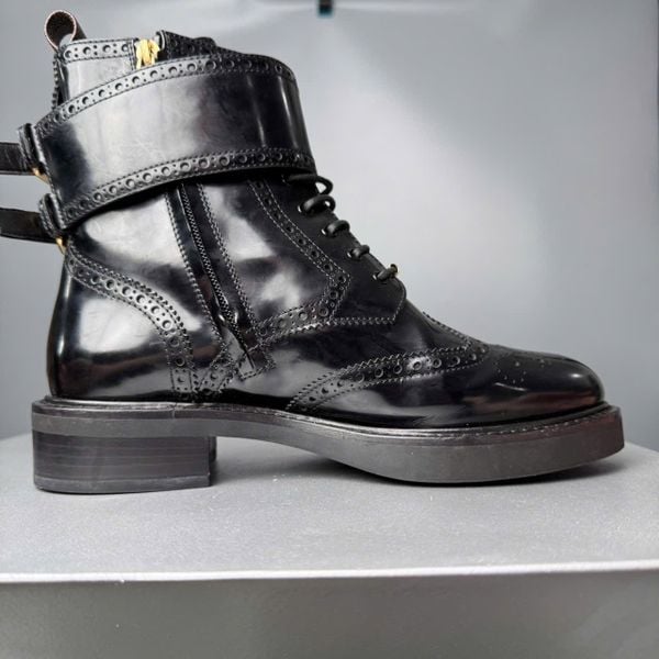 LOUIS VUITON MIDTOWN ANKLE BOOTS - 38