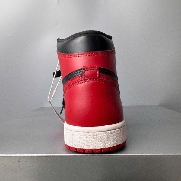 JORDAN 1 RETRO HI PATENT BRED CUSTOM - 575441 063 - 36