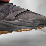 YEEZY 700 UTILITY BLACK - FV5304 - 44.5