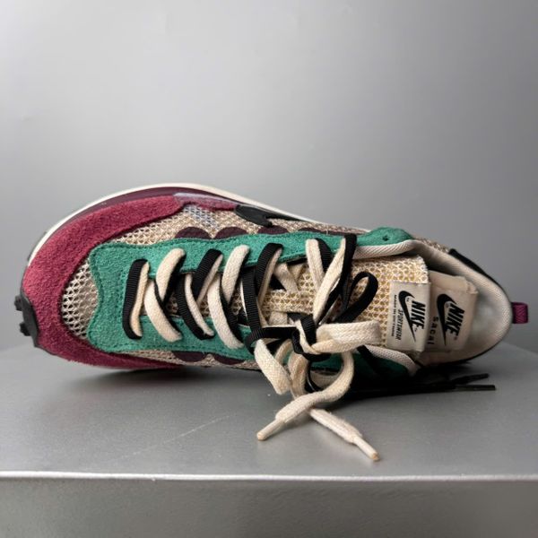 SACAI X VAPORWAFFLE SP VILLAIN RED - DD3035 200 - 41