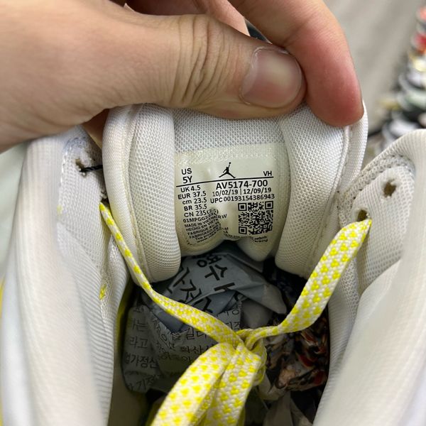 JORDAN 1 MID DYNAMIC YELLOW FLORAL - 37.5