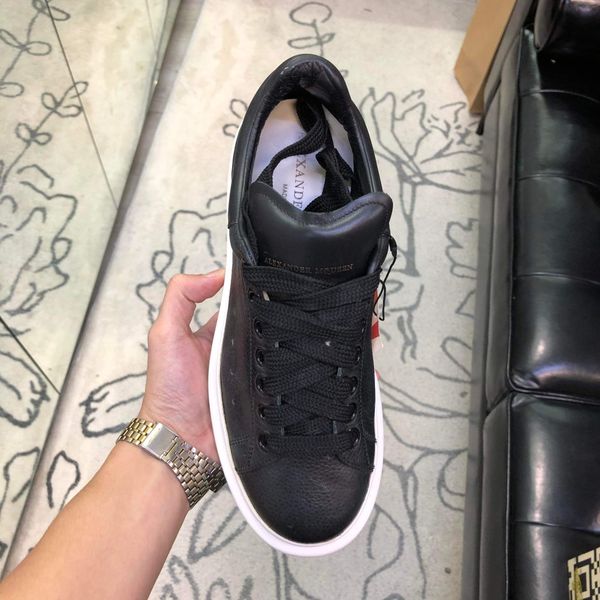 MC QUEEN OVERSIZED BLACK WHITE - 37