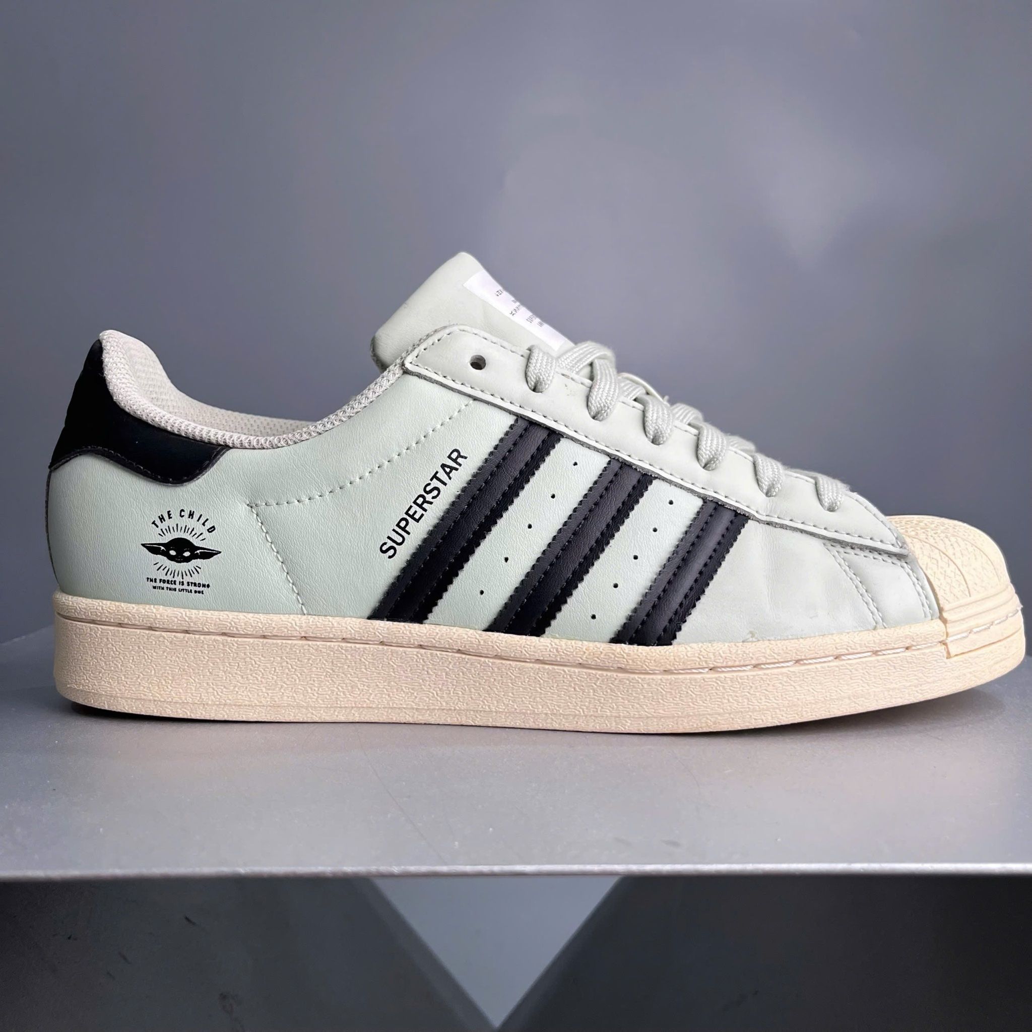 STAR WARS X SUPERSTAR THE CHILD GZ2751 43 BEO2HAND
