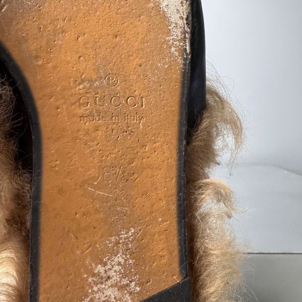 GUCCI SLIPPER - 6.5