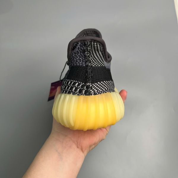 YEEZY 350 V2 CARBON - FZ5000 - 36