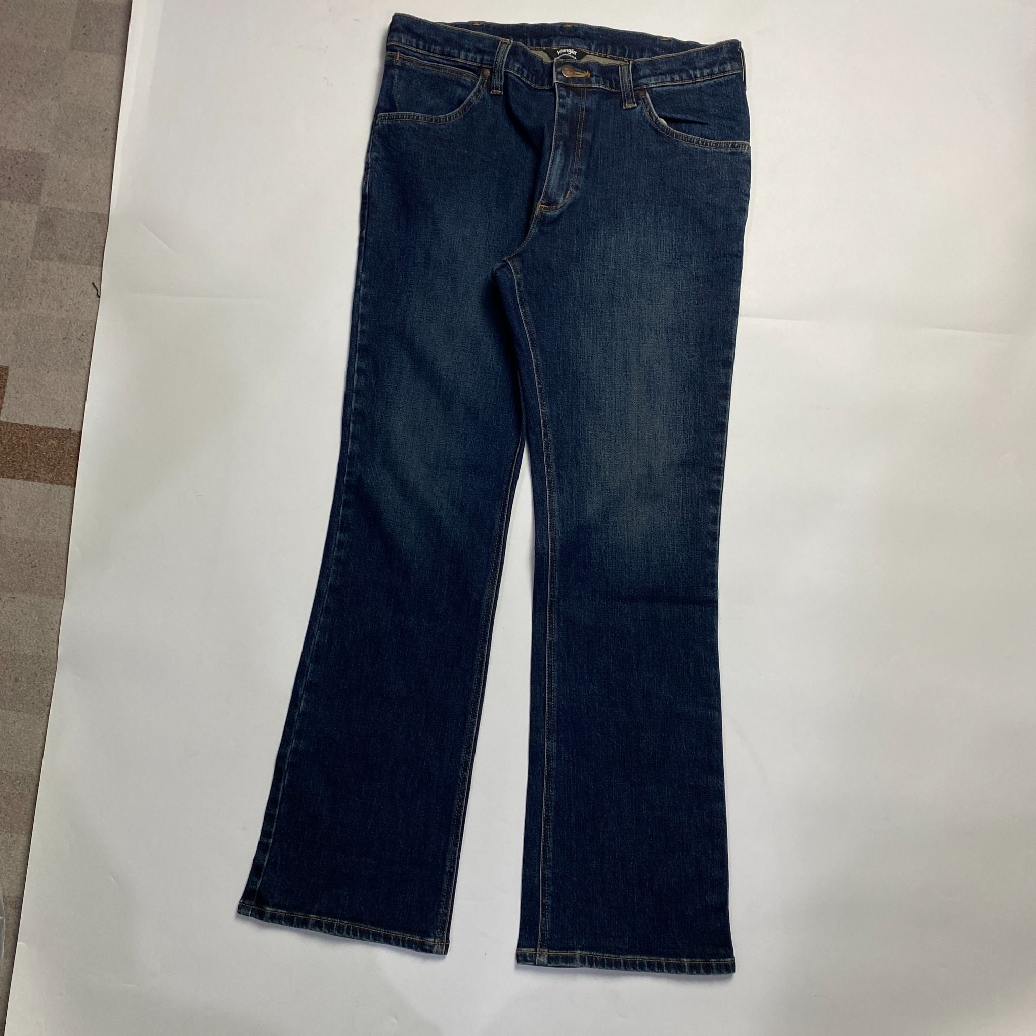 WRANGLER FLARE JEANS - BEO2HAND