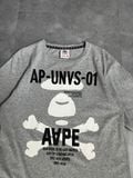 AA.PE UNVS 01 TEE