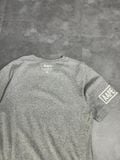 AA.PE UNVS 01 TEE
