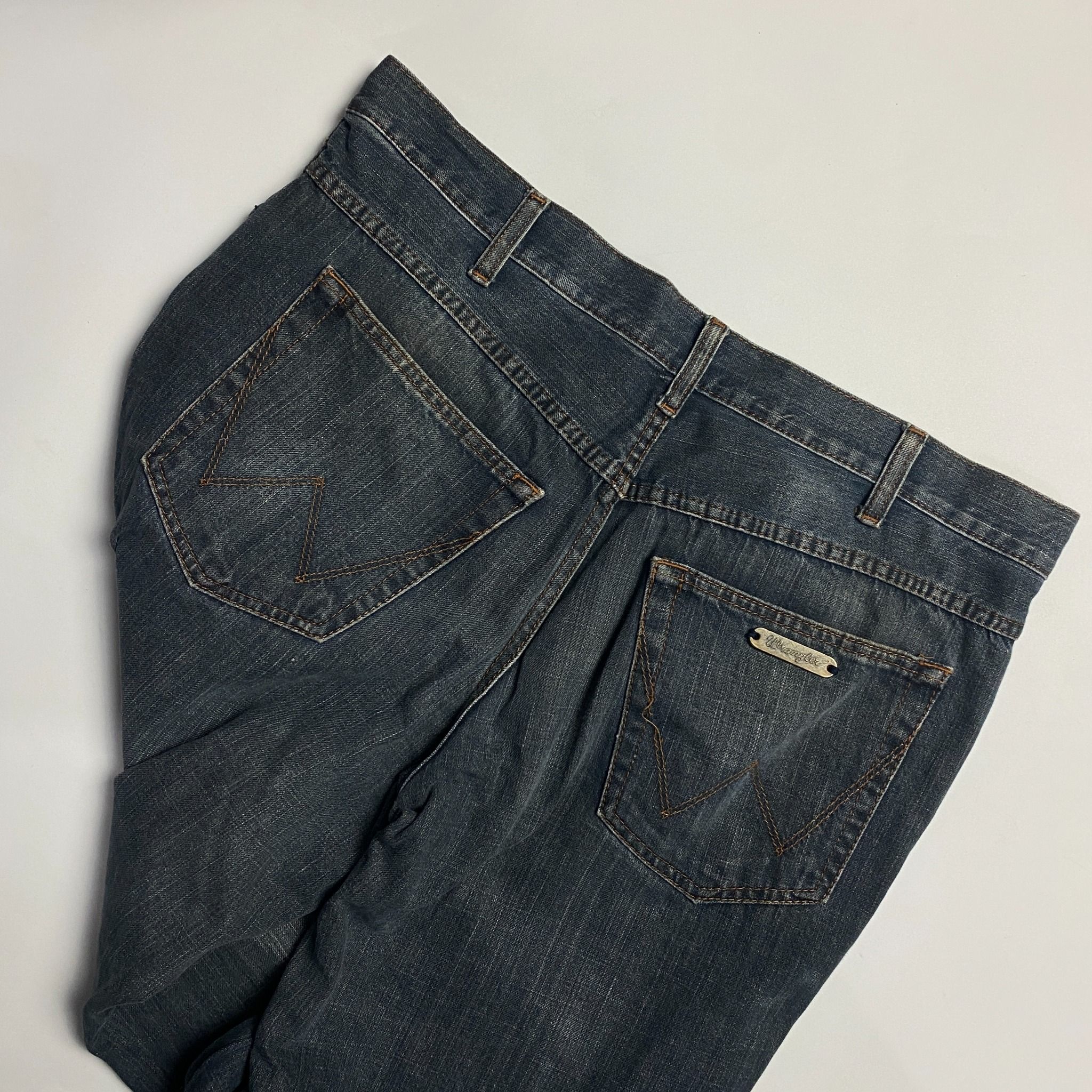 WRANGLER BAGGY JEANS BEO2HAND