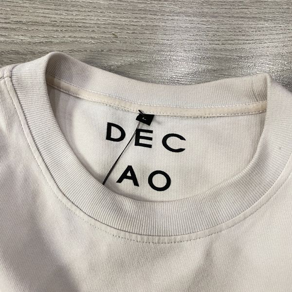 Decao Tee