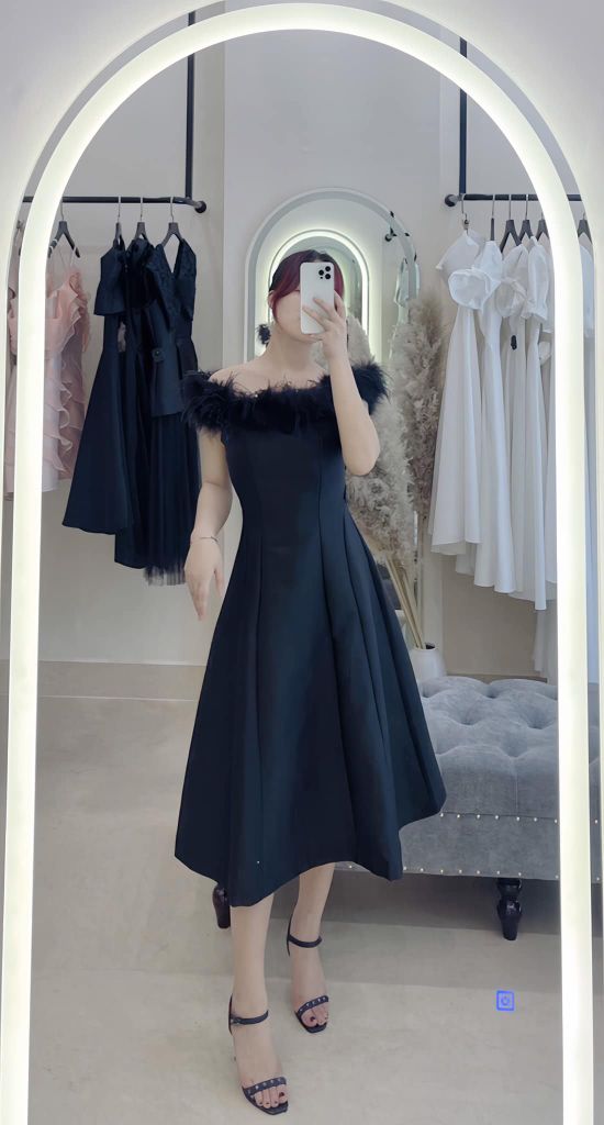 TRỄ VAI LÔNG VŨ