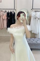 TRỄ VAI LÔNG VŨ
