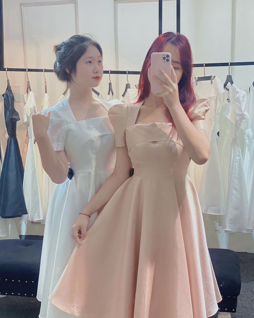 TAFTA HỞ VAI HOA EO