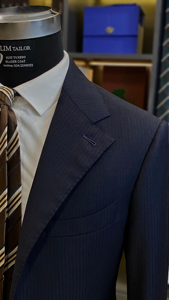 Blazer Xanh Tối Hoạ Tiết Kẻ