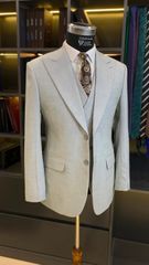 Suit Trắng Hoạ Tiết Kẻ Xước