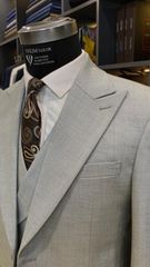 Suit Trắng Hoạ Tiết Kẻ Xước