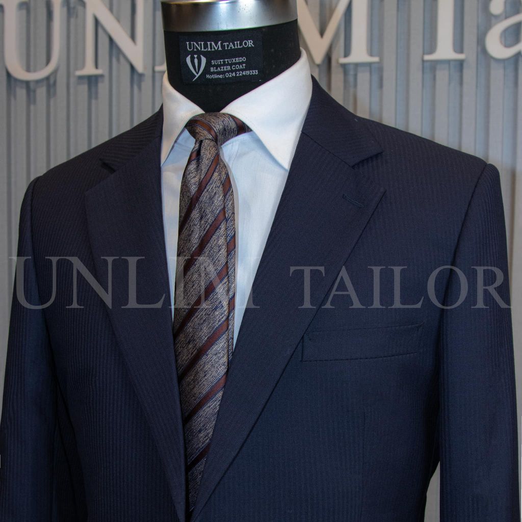 Suit Striped Xanh Tối Cổ K