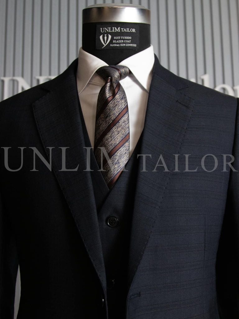 Suit 3 Mảnh Xanh Đen Họa Tiết Vân Chìm