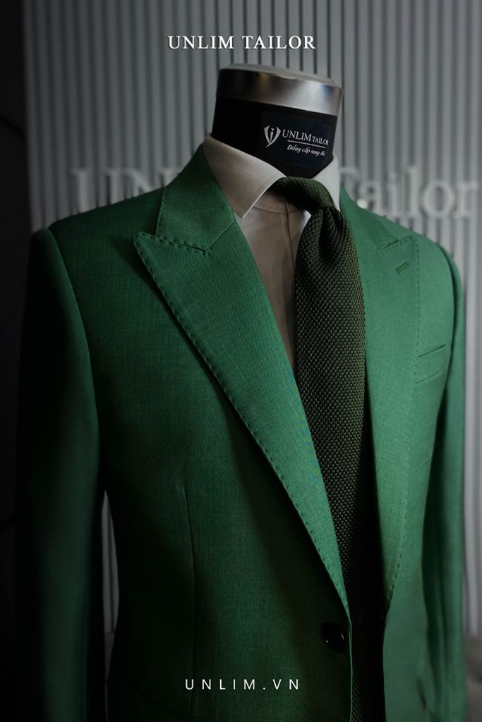 Suit Xanh Sẫm Cổ Nhọn