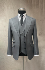 Suit 3 Mảnh Xám Cổ Nhọn