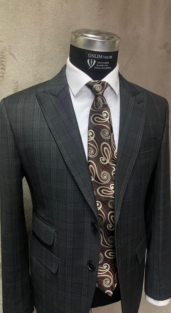Suit Xám Tối Hoạ Tiết Prince Of Wales