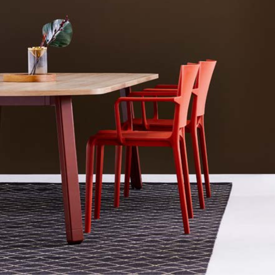 KISSEN Table / Zenith