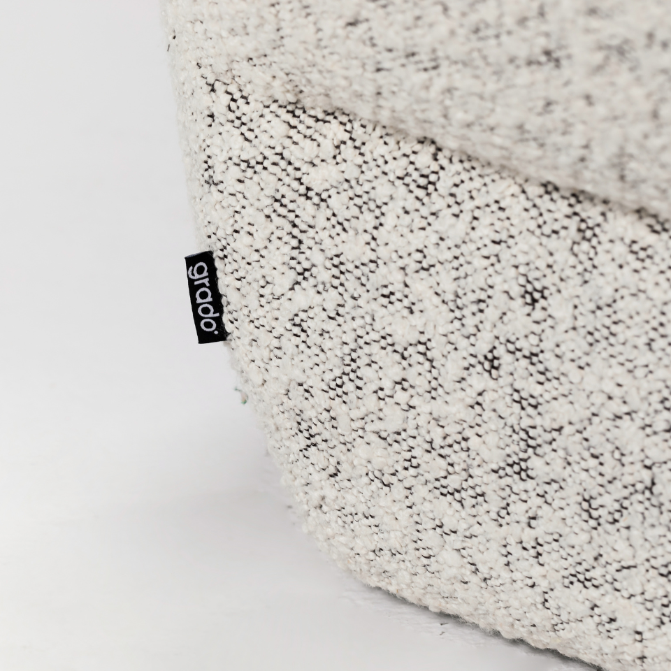 Tangyuan Chair / Grado