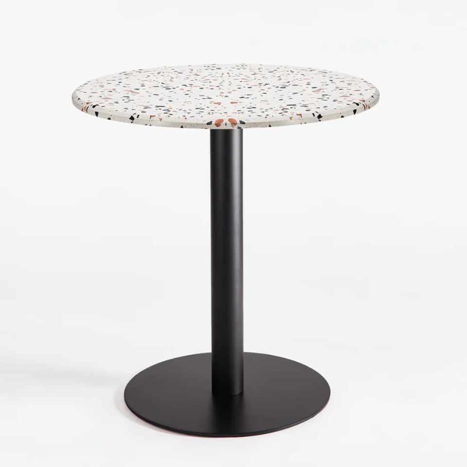 Nougat Table / Grado