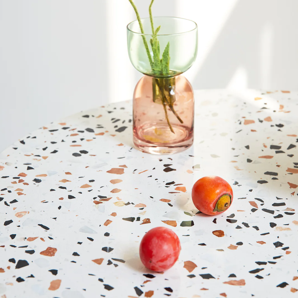 Nougat Table / Grado