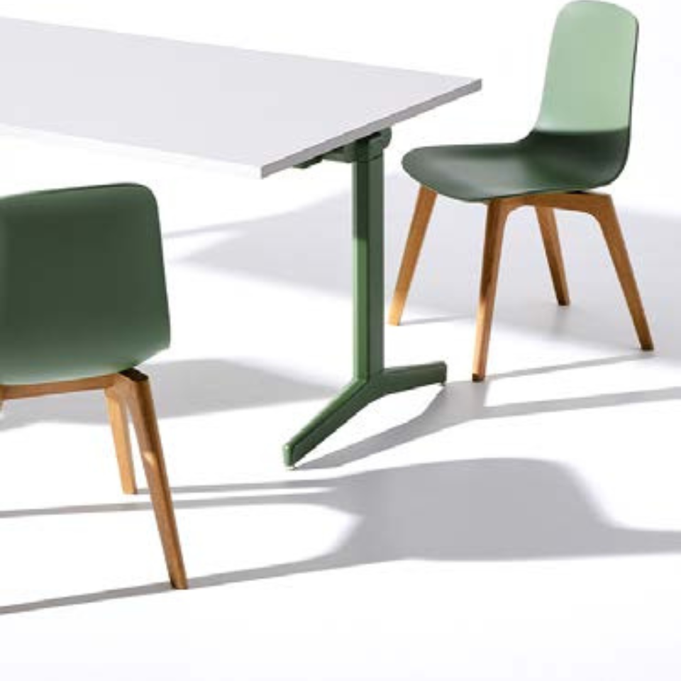 Kissen Folding Table / Zenith
