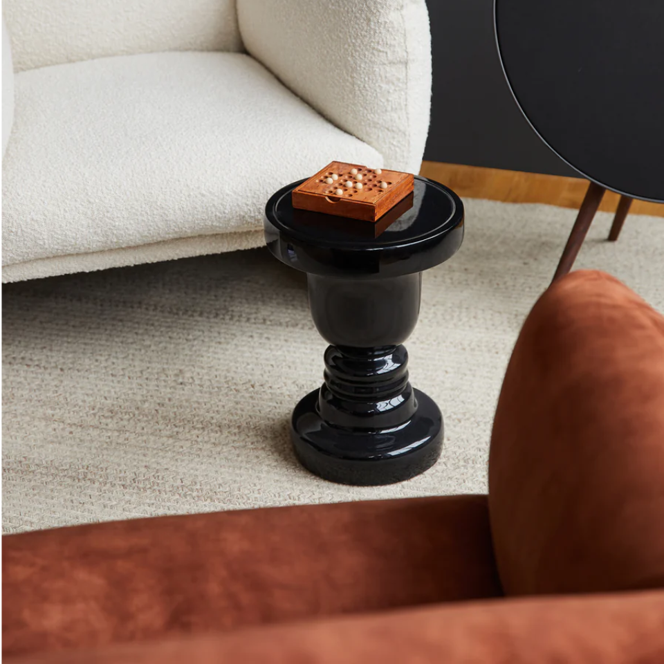 Face Stool / Grado