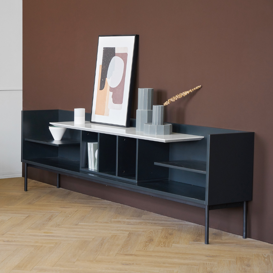 LIN Cabinet / Grado